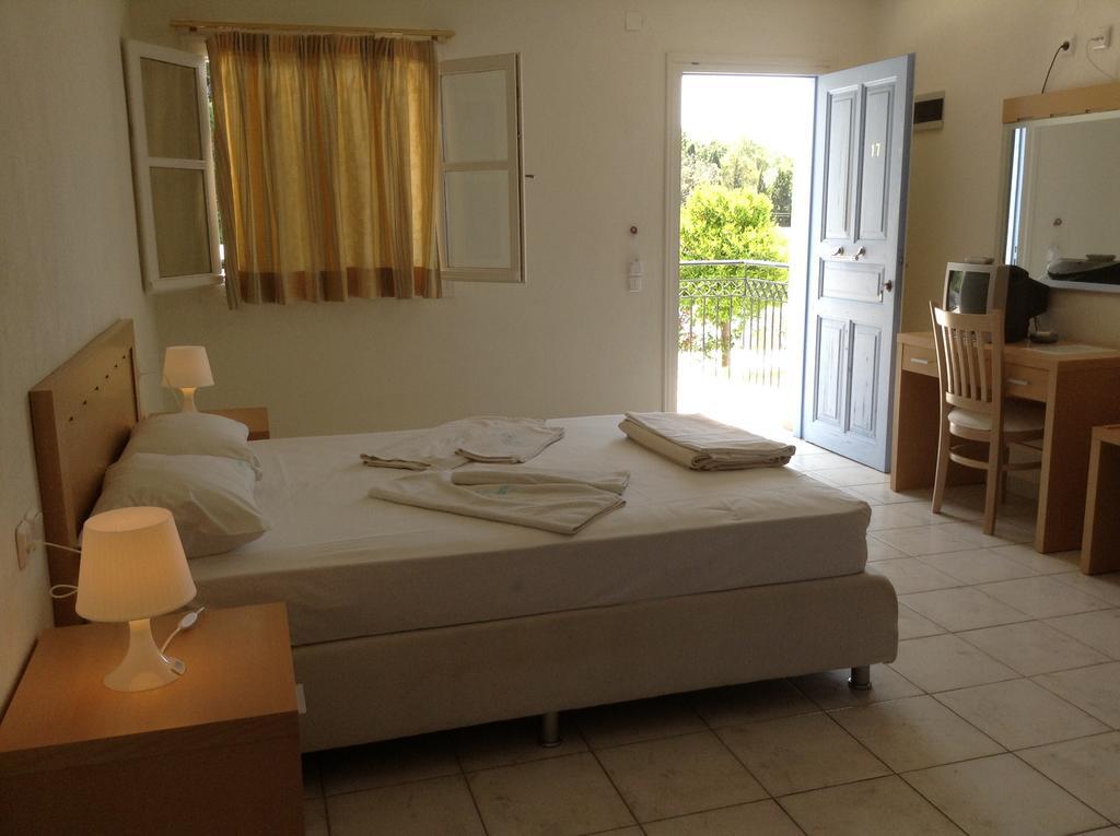 Marialena Village Platanias  Bilik gambar